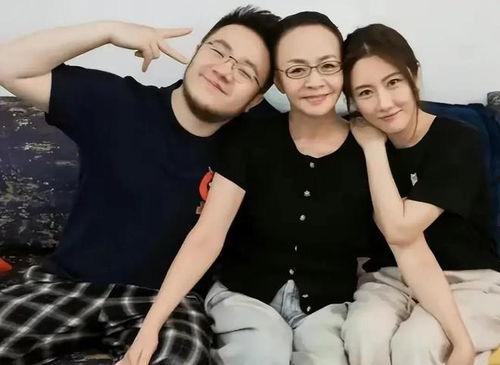 烟台吃瓜娱乐八卦,娱乐圈八卦新鲜出炉 第1张 烟台吃瓜娱乐八卦,娱乐圈八卦新鲜出炉 第1张